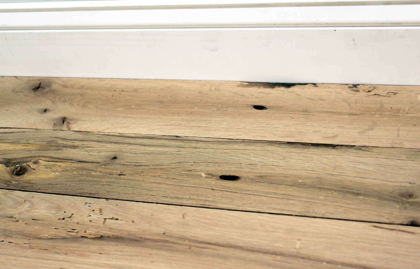 Reclaimed Red Oak Flooring Sample image