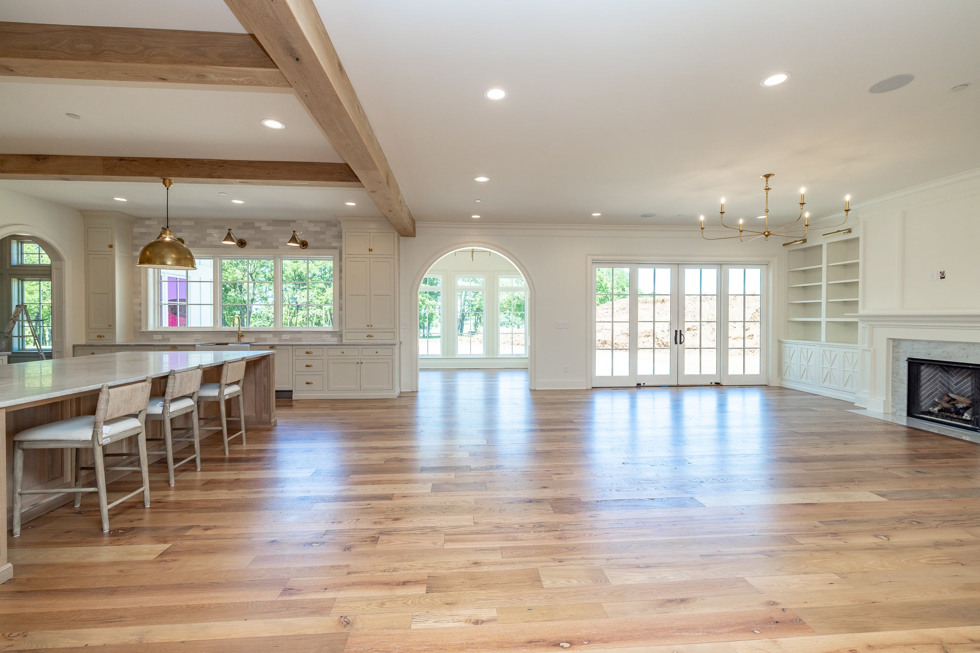 Heartland Barnwood Mixed Hardwoods Clean Face wood flooring in living room