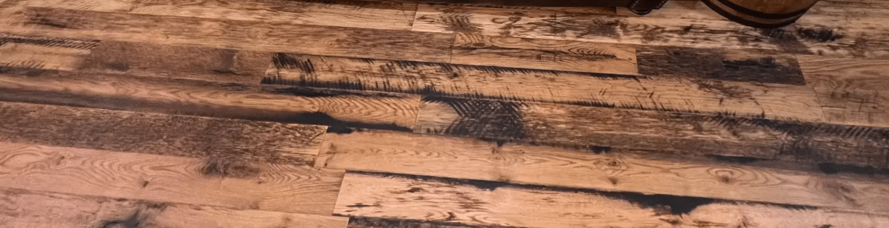 Reclaimed Kentucky Race Horse Fence Plank Engineered Flooring close up 4