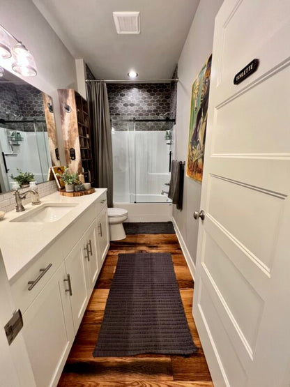 Racehorse Oak Red & White Mix Skip/Wire-Brushed flooring in bathroom