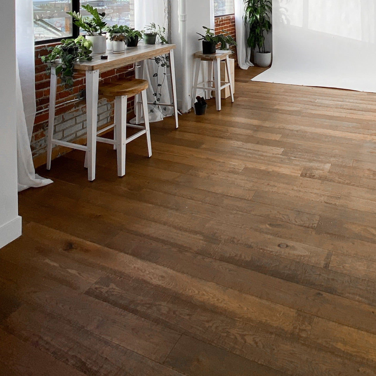 reclaimed wood flooring in dining room